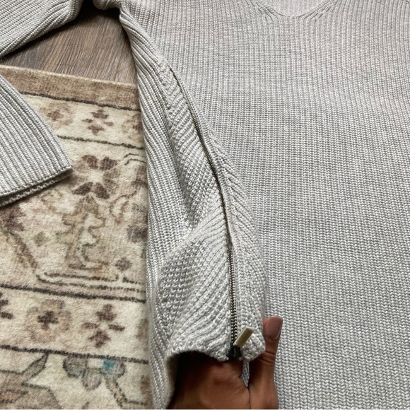 Cabi Chic Light Gray V-Neck Sweater - Picture 3 of 12